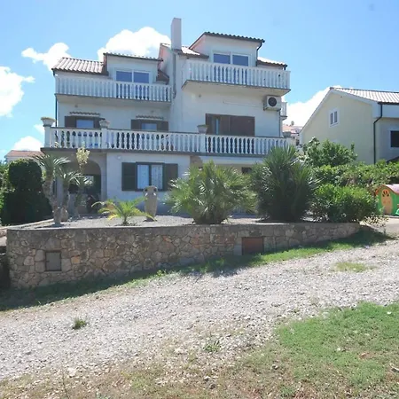 Apartment With A Parking Space Njivice, Krk - 21871 *