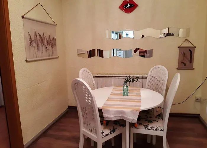 Appartamento With Parking Space Njivice, Krk - 21871