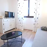 Apartament With Parking Space Njivice, Krk - 21871 Nijvice